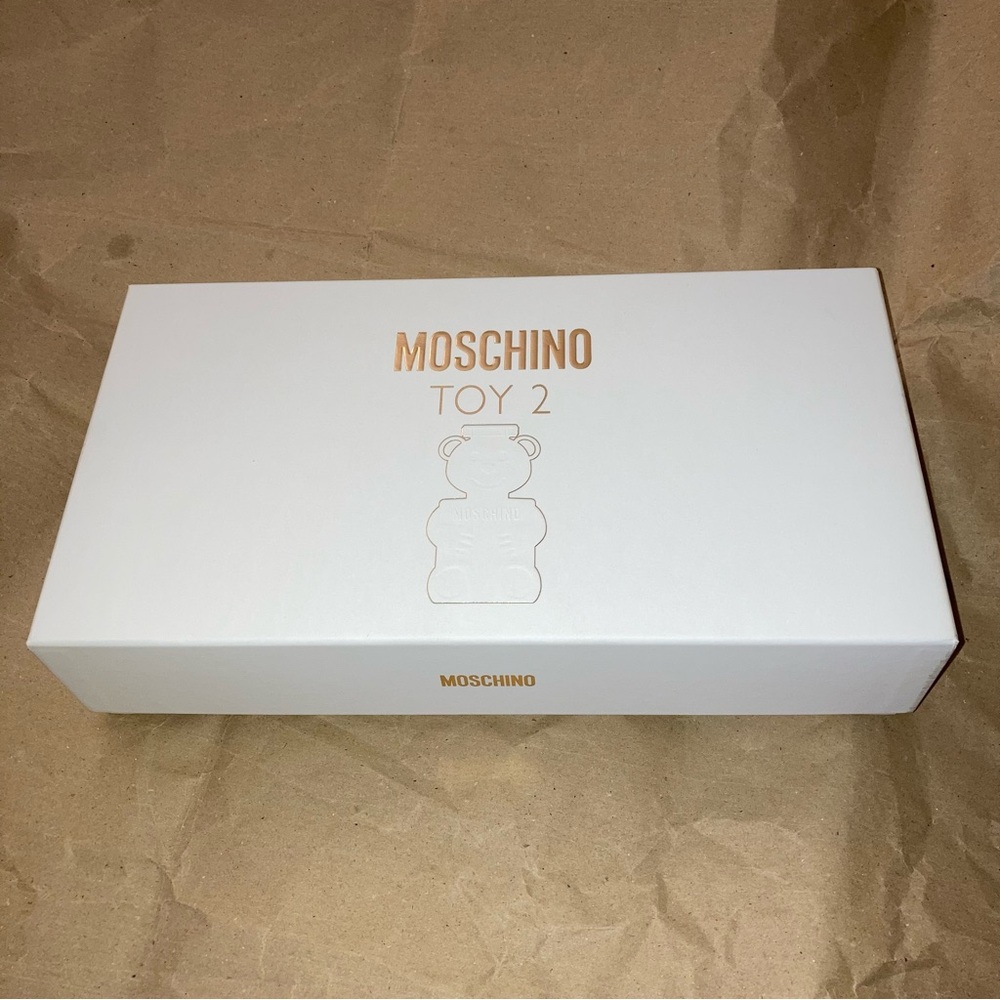 Moschino box